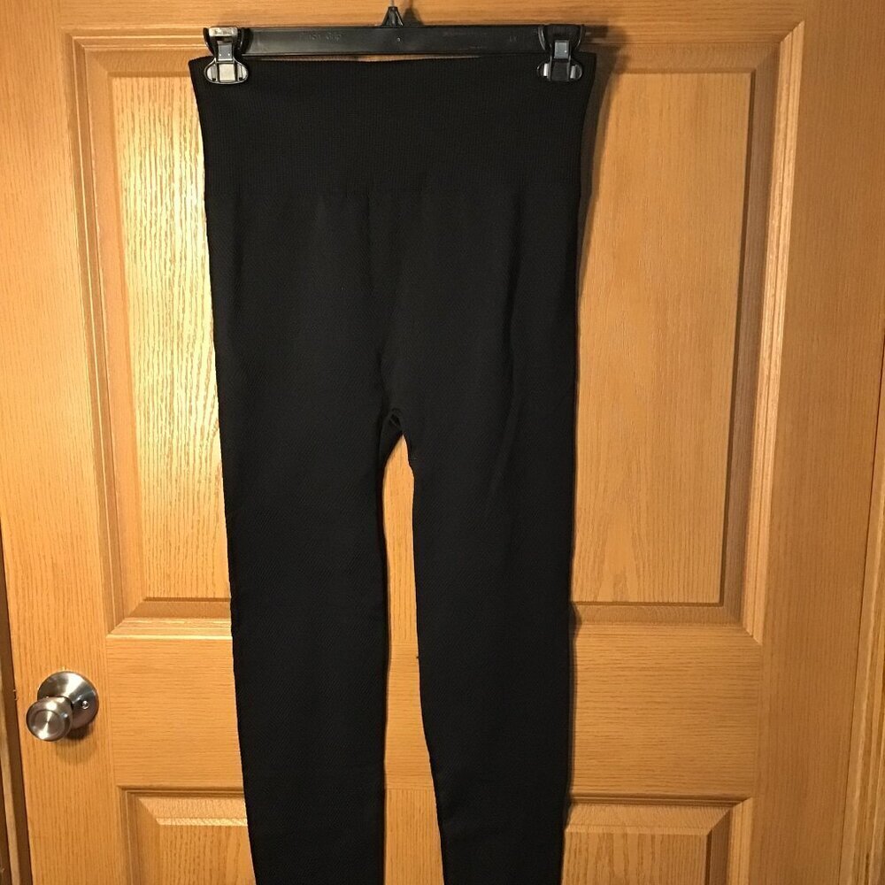 Maze Collection Black leggings